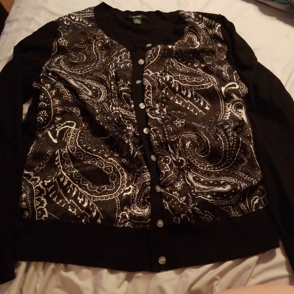 NWOT Alfani cardigan. Size L.
